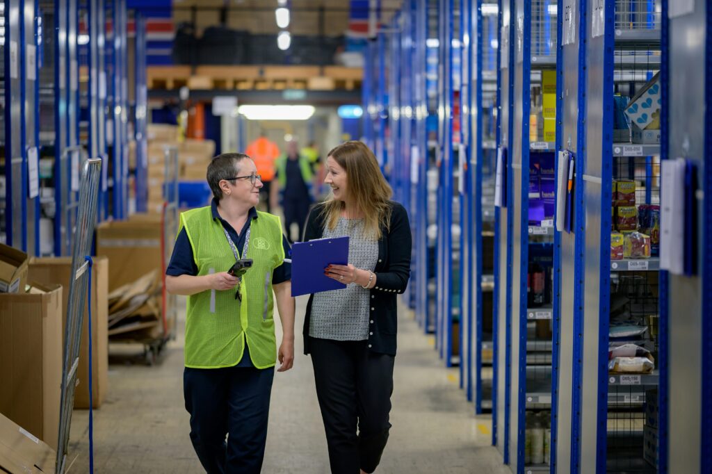 Ecommerce Warehousing: Definition, Benefits & How To Manage